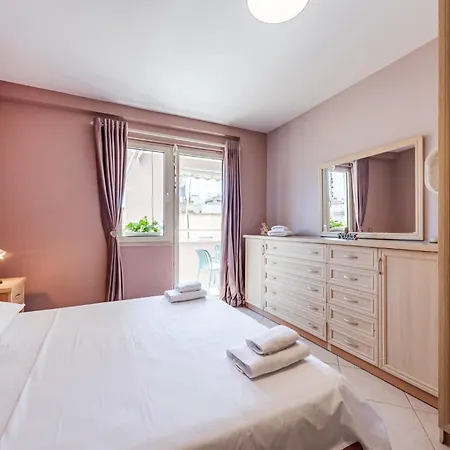 Sisi's Apartments-tirana Center * Tirana