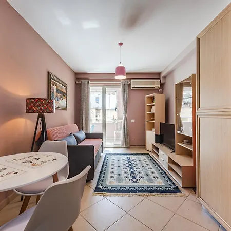 Sisi's Apartments-tirana Center Apartament