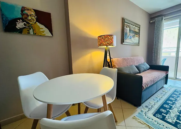 Sisi's Apartments-tirana Center Lägenhet Tirana