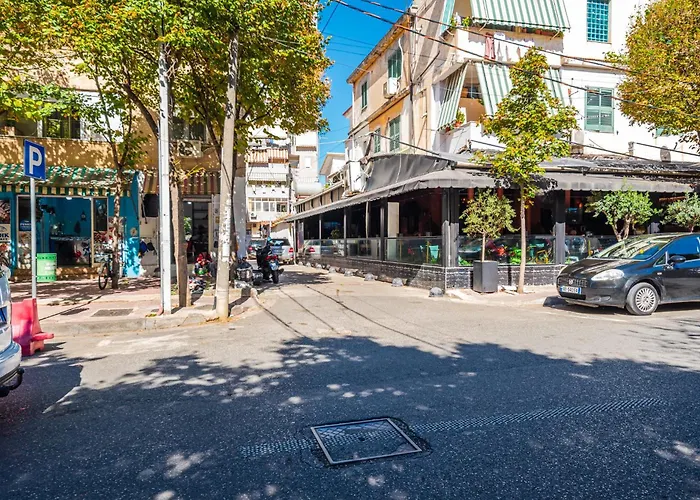 Lägenhet Sisi's Apartments-tirana Center