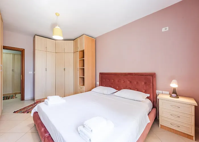 Sisi's Apartments-tirana Center Lägenhet Tirana